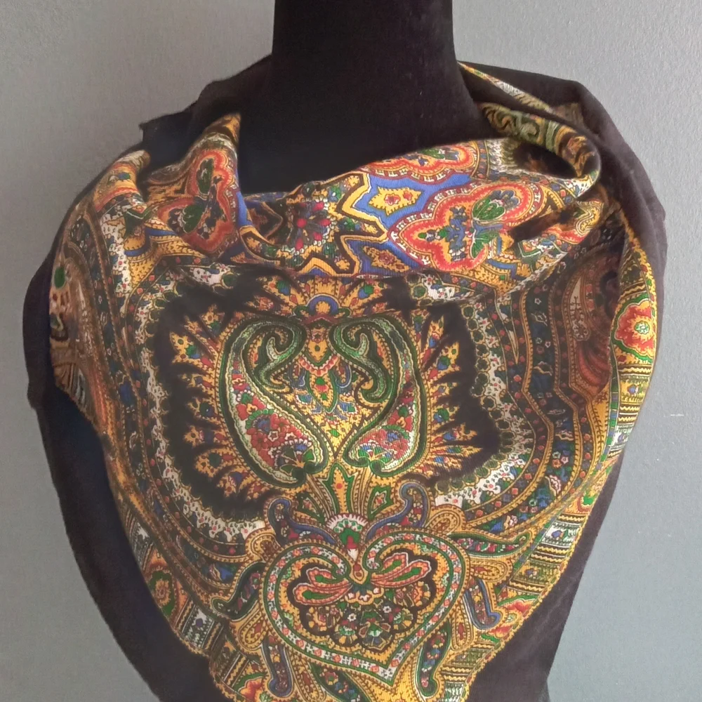Vibrant Paisley Print Scarf 100% Acrylic Square Shawl Made in‎ Japan